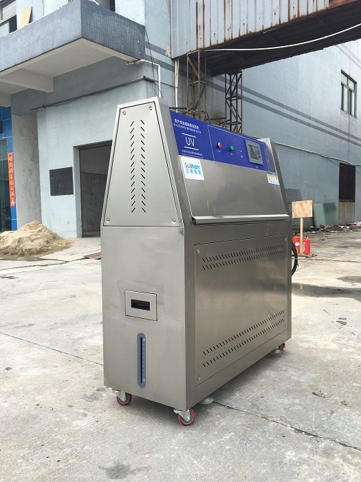 紫外老化試驗箱側面圖